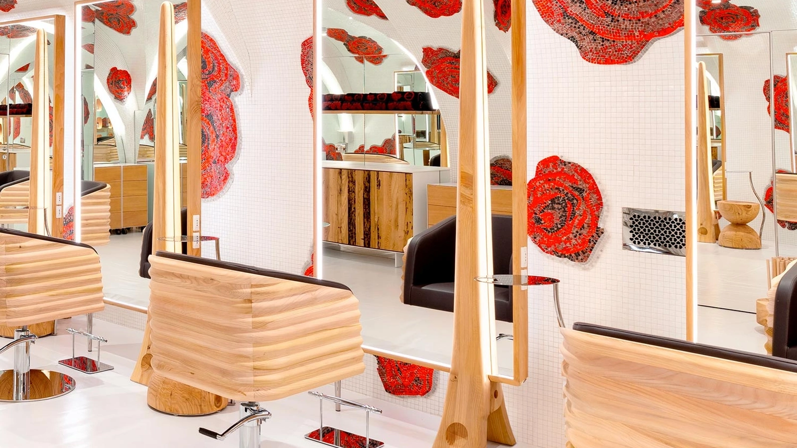 Specchiera di design Bekkuccio di Riva1920