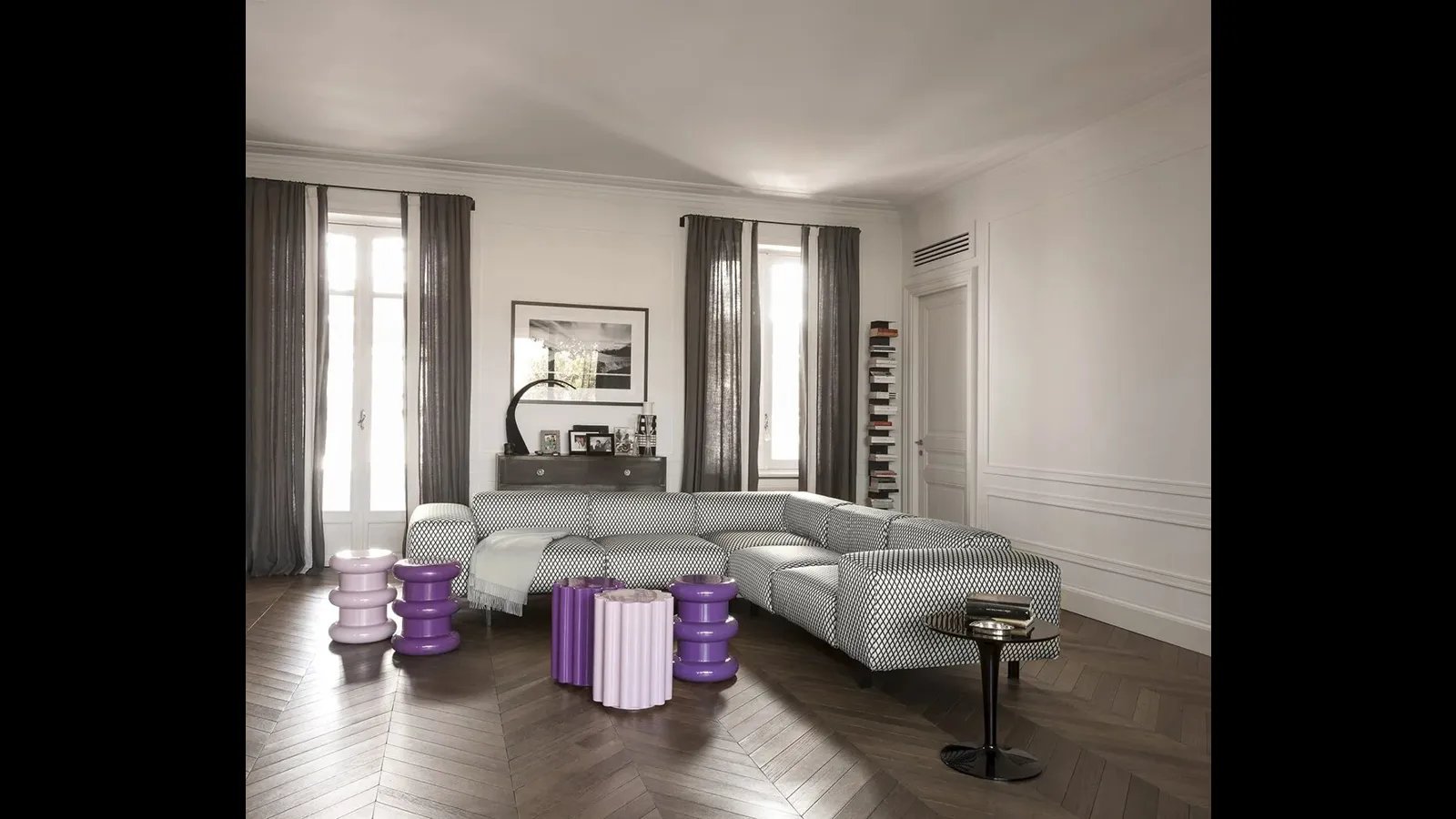 Tavolini Colonna e Pilastro in tecnopolimero termoplastico di Kartell