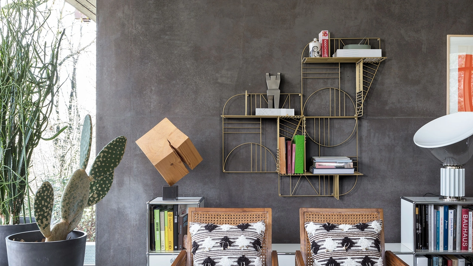 Mensola Musa di Mogg