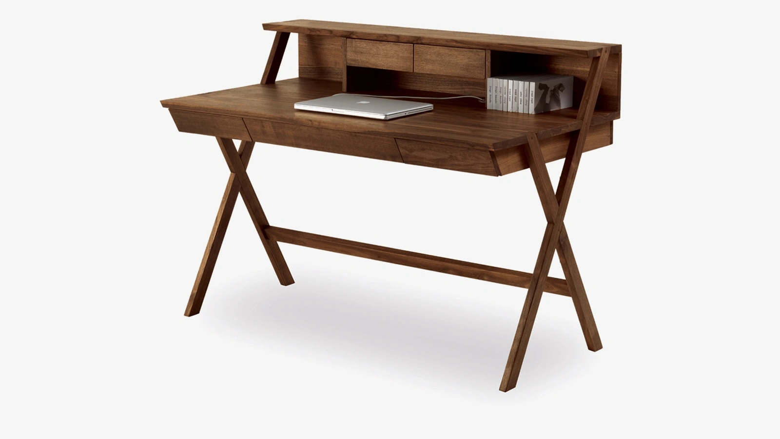 Scrittoio Navarra realizzato completamente in legno massello di Riva1920