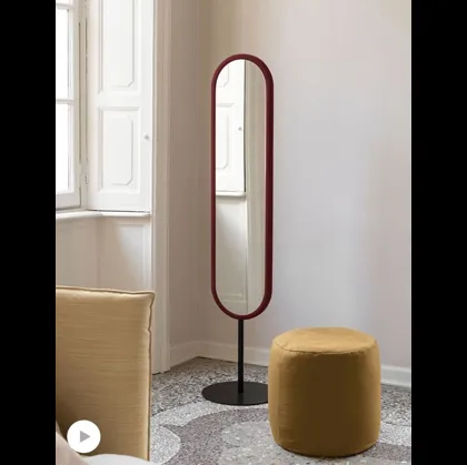 Specchiera freestanding girevole con cornice in laccato Lap di Bolzan Letti