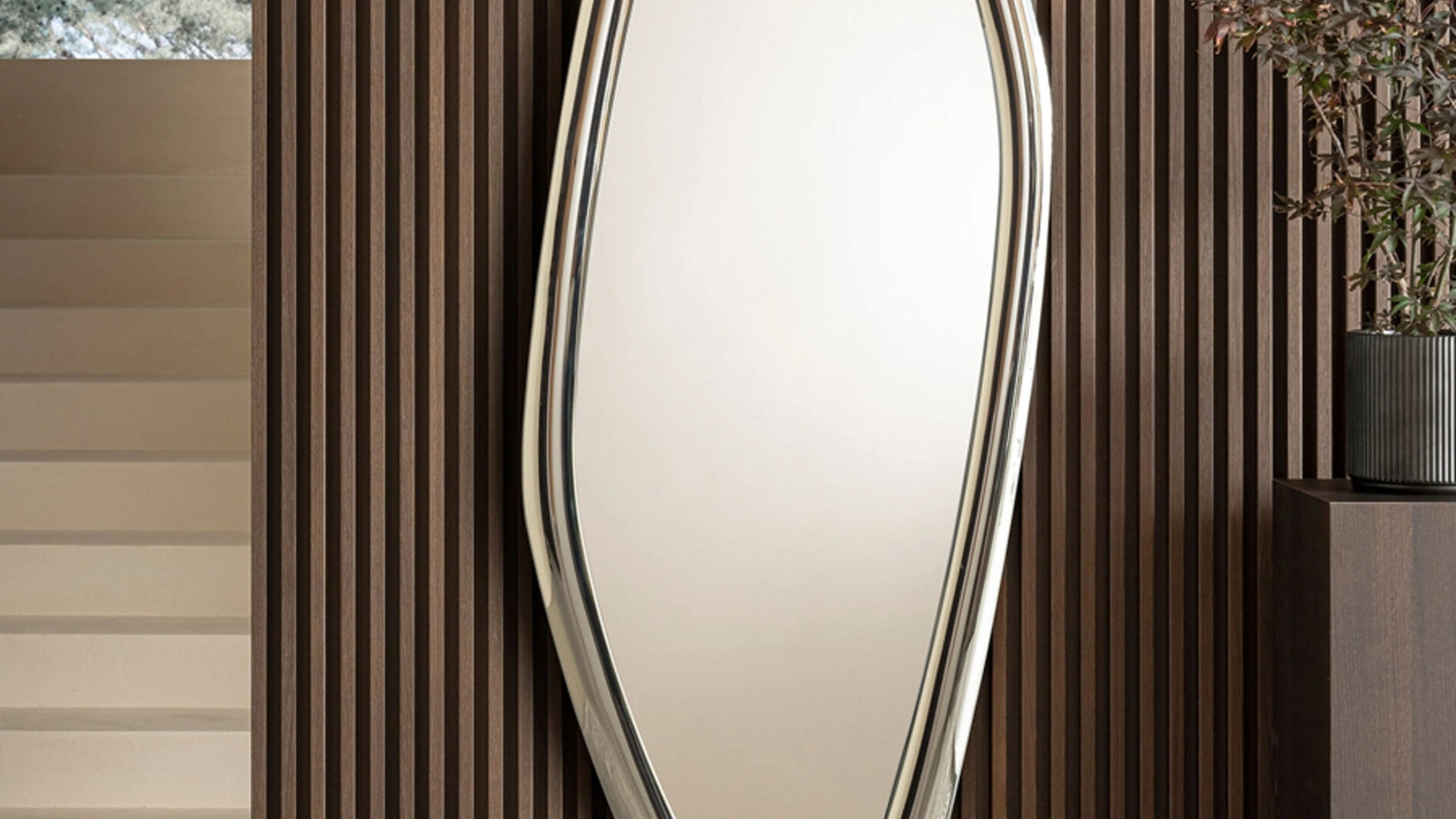 Specchio Soul con cornice in cristallo di Riflessi