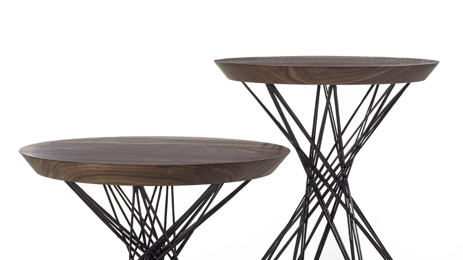 Tavolino Web Small in legno massello e base in fibra di carbonio di Riva1920