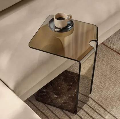 Tavolino in vetro con base in marmo York di Fiam