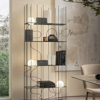 Lampada da terra Iron PT di Riflessi