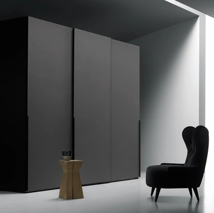 Armadio con ante scorrevoli Aria Profilo di Kristalia