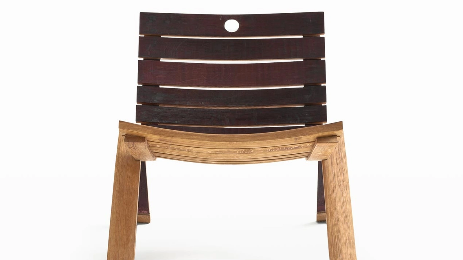 Poltroncina in legno di Rovere Barrique Etta di Riva1920