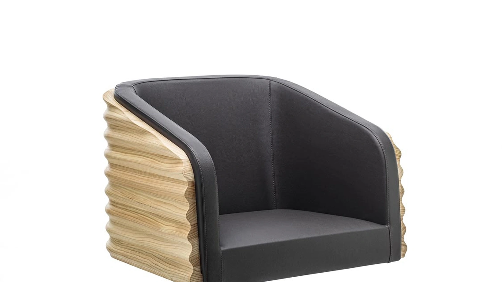 Poltroncina Komoda in legno massello di cedro e pelle di Riva1920