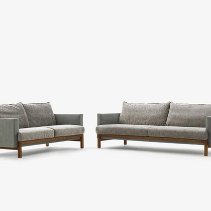 Divano lineare in tessuto Maoli di Riva1920