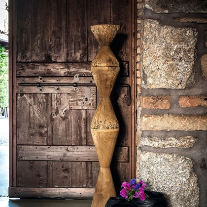 Sgabello Bricolages in legno massello di Briccola di Riva1920