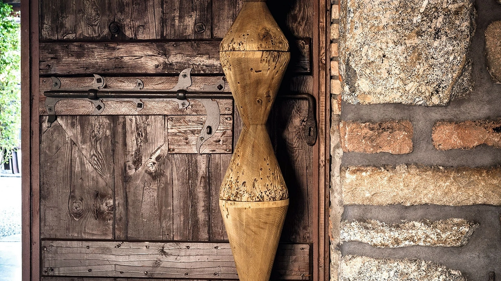 Sgabello Bricolages in legno massello di Briccola di Riva1920