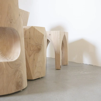 Sgabello Diamond in legno di cedro profumato di Riva1920