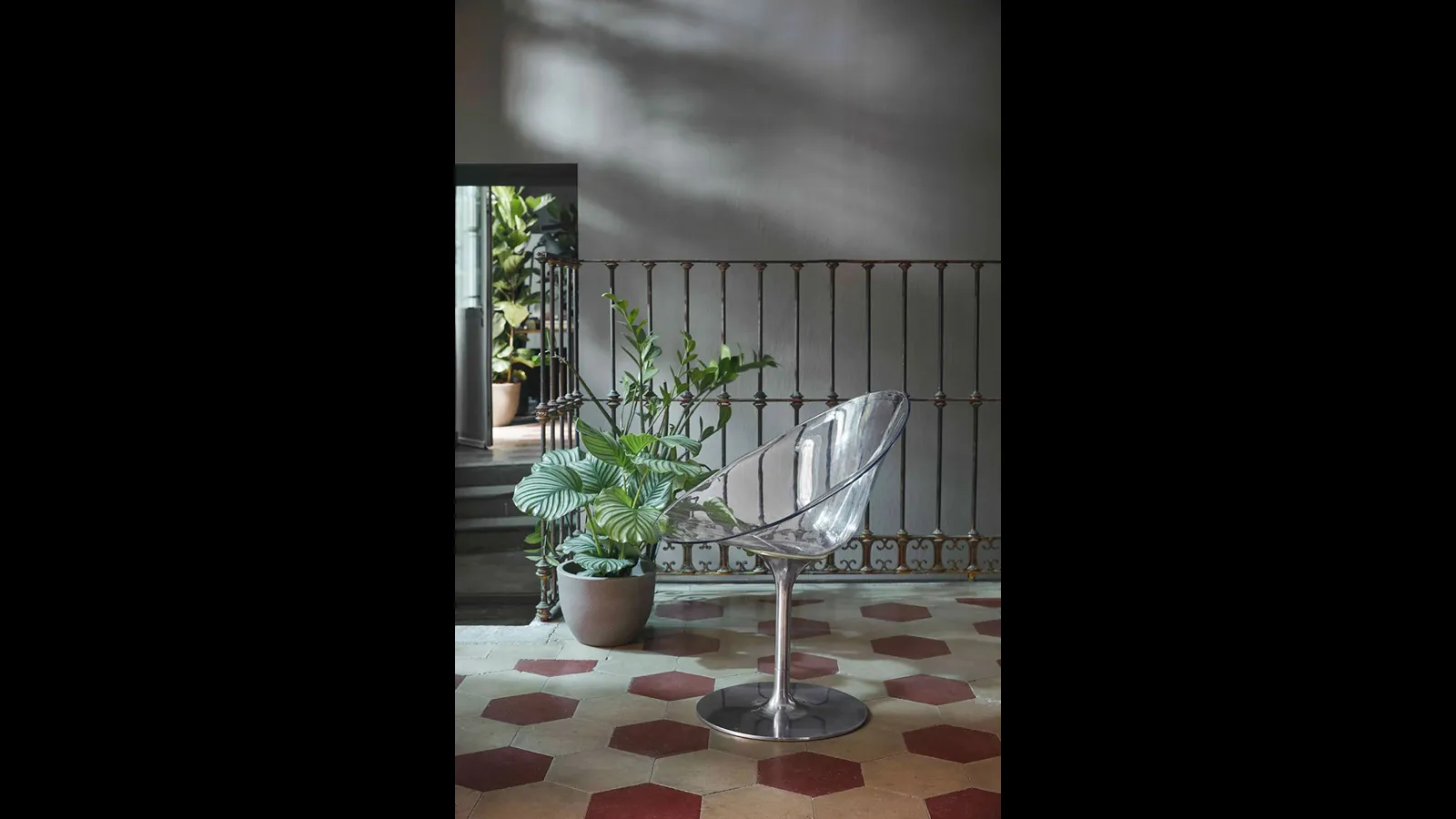 Sedia Eroisi di Kartell