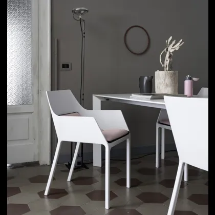 Sedia in polipropilene Mem di Kristalia