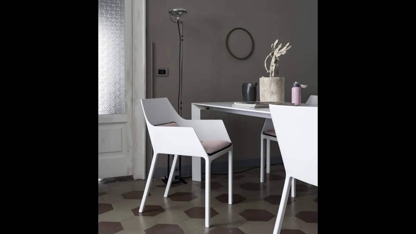 Sedia in polipropilene Mem di Kristalia