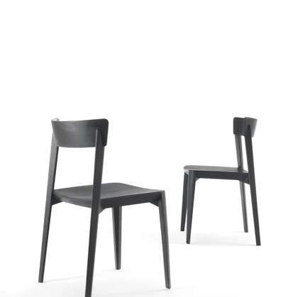 Sedia Rewood Mia in legno massello di Frassino di Riva1920