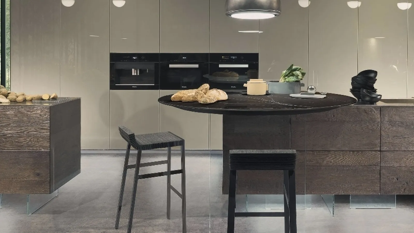 Sgabello di design in feltro Steps di Lago