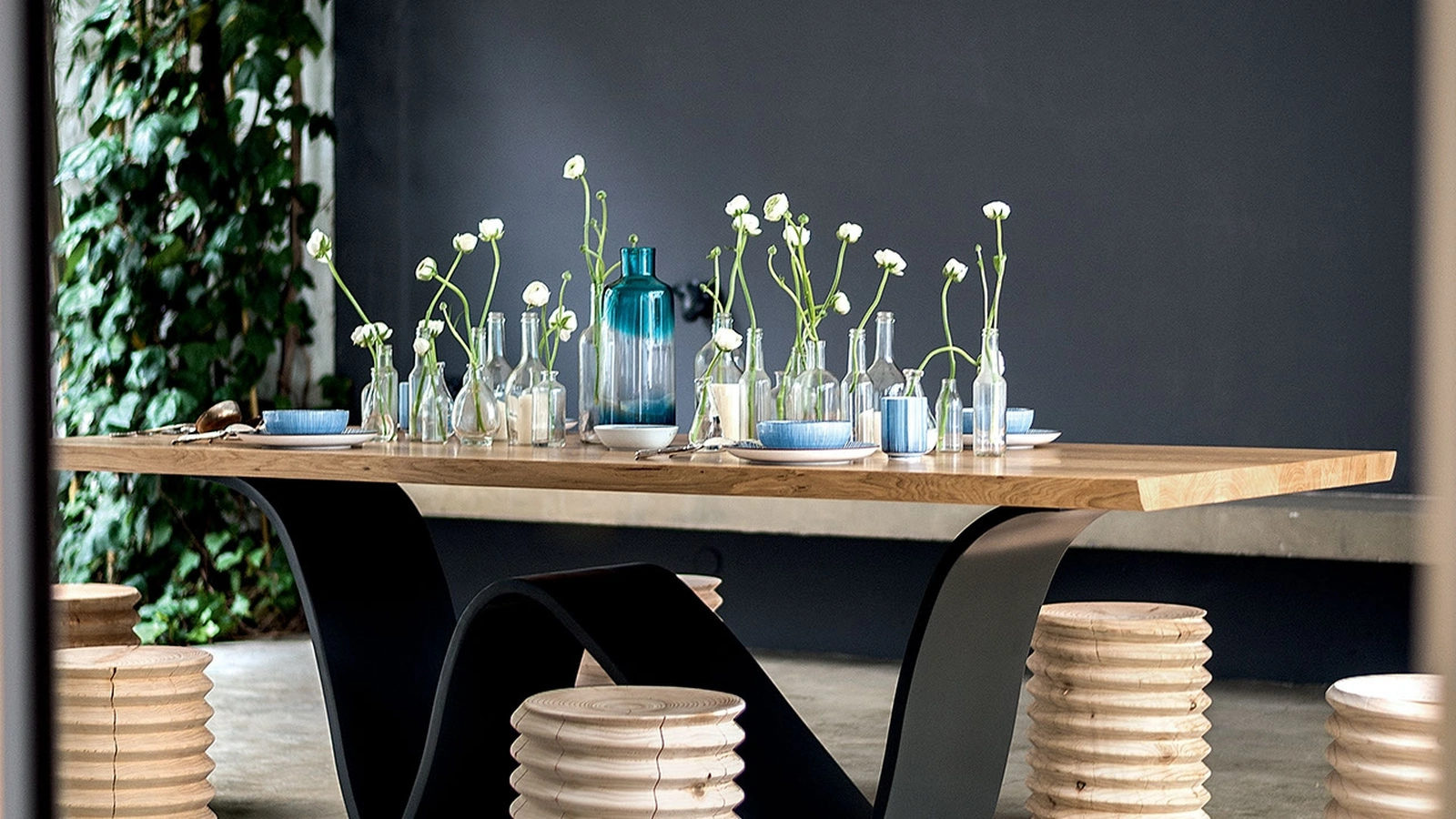 Tavolo Bree e Onda in legno massello di Riva1920