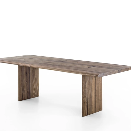 Tavolo Incastro in legno massello di Riva1920