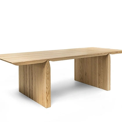 Tavolo Libra in legno massello di Riva1920