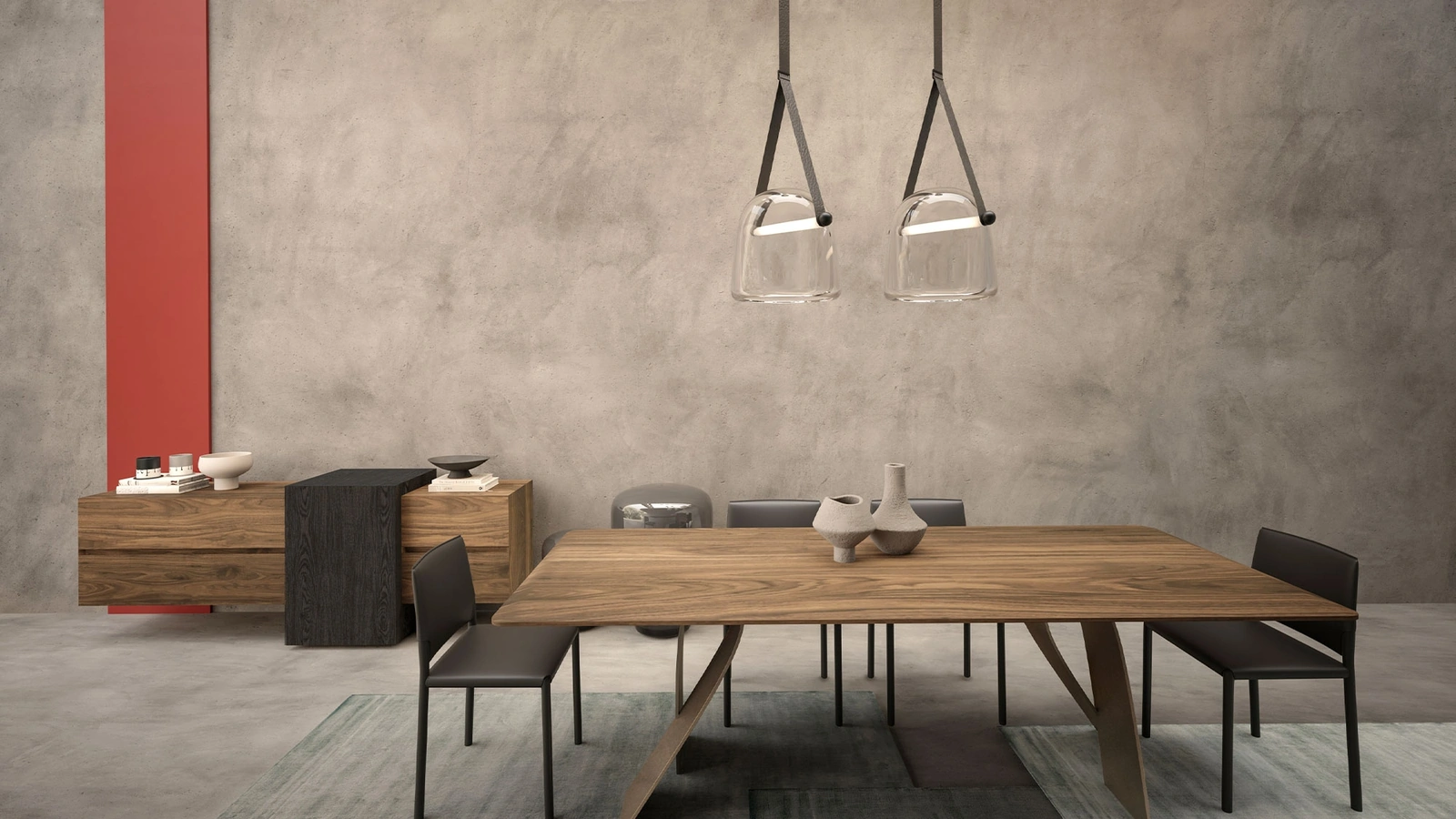 Tavolo in legno massello con gambe in ferro Nastro di Riva1920