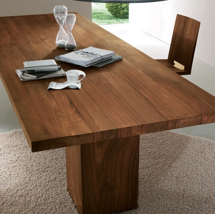 Tavolo Boss Basic in legno massello di Riva1920