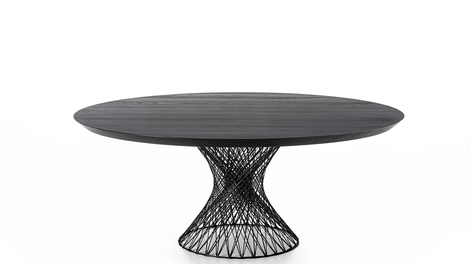 Tavolo rotondo Web con top in legno massello sostenuto da una base in fibra di carbonio intrecciata di Riva1920