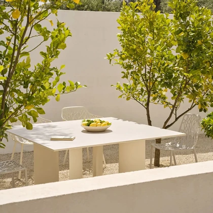 Tavolo Quadrato Naca di Fast