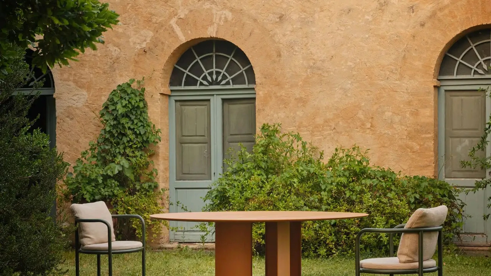 Tavolo Rotondo Naca di Fast